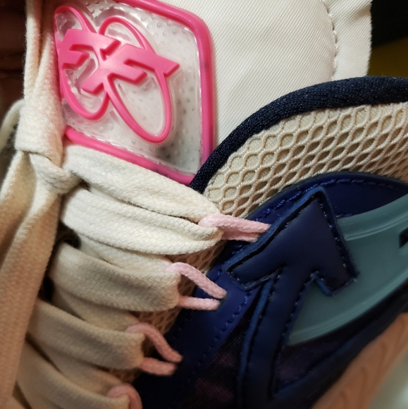 Sold...Off-white odsy-1000 - Picture 6 of 9